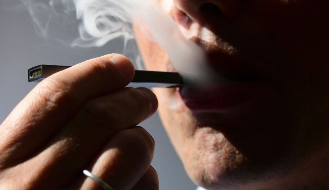 Menores de edad no podrían comprar cigarrillos electrónicos