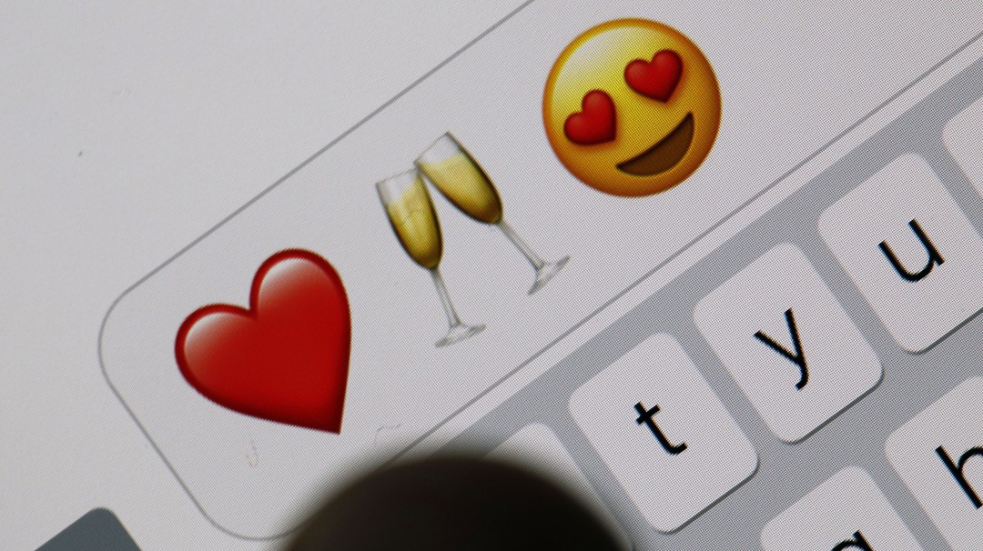 ¡A enviar emojis! Estudio revela que usar emoticones ayuda a tener más sexo