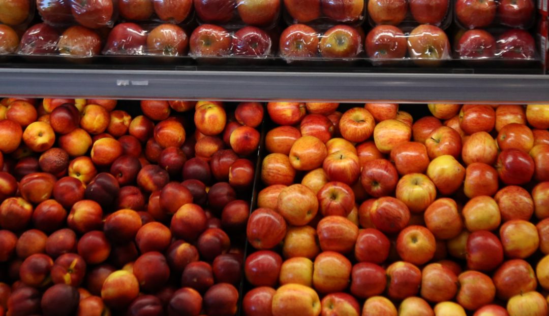 El dolar sube el precio de la comida: El dólar y el verano tienen a los caleños pagando el doble en alimentos