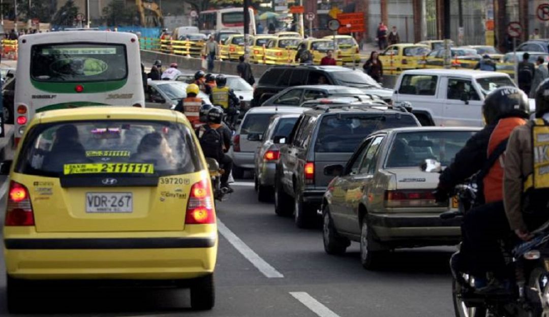 Taxistas confundidos con pico y placa: Confundidos se encuentran los taxistas con la medida de un dígito