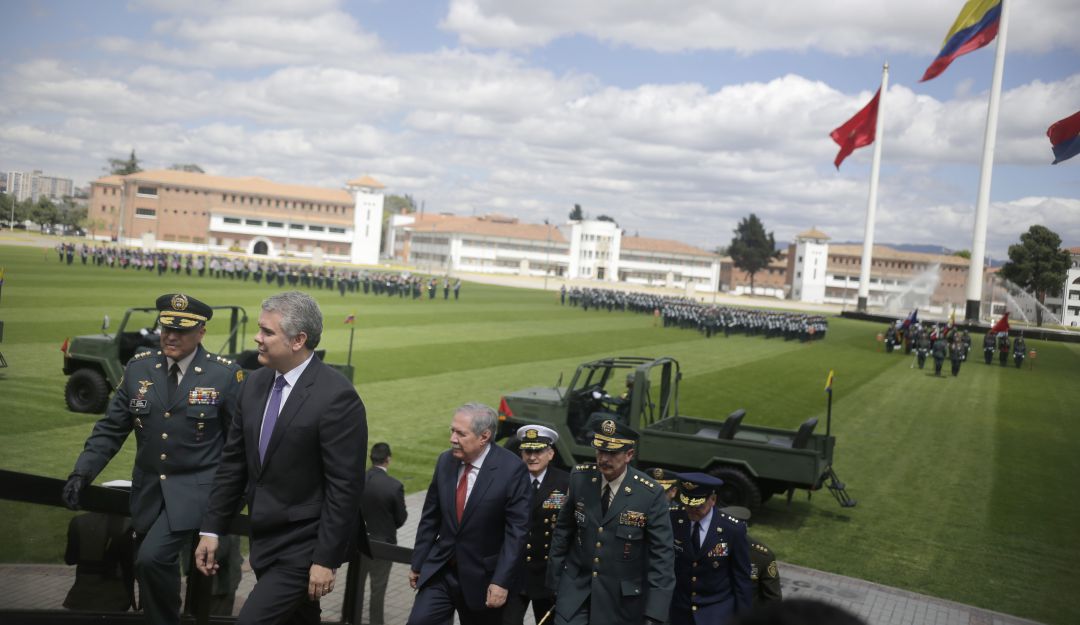 Guillermo Botero Ministerio de Defensa Roy Barreras Colombia Moción: De "impecable" había calificado Duque bombardeo donde murieron menores
