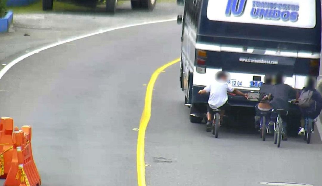 Accidente bicicleta bus Antioquia Oriente: Muere joven ciclista al practicar gravity bike, en La Ceja