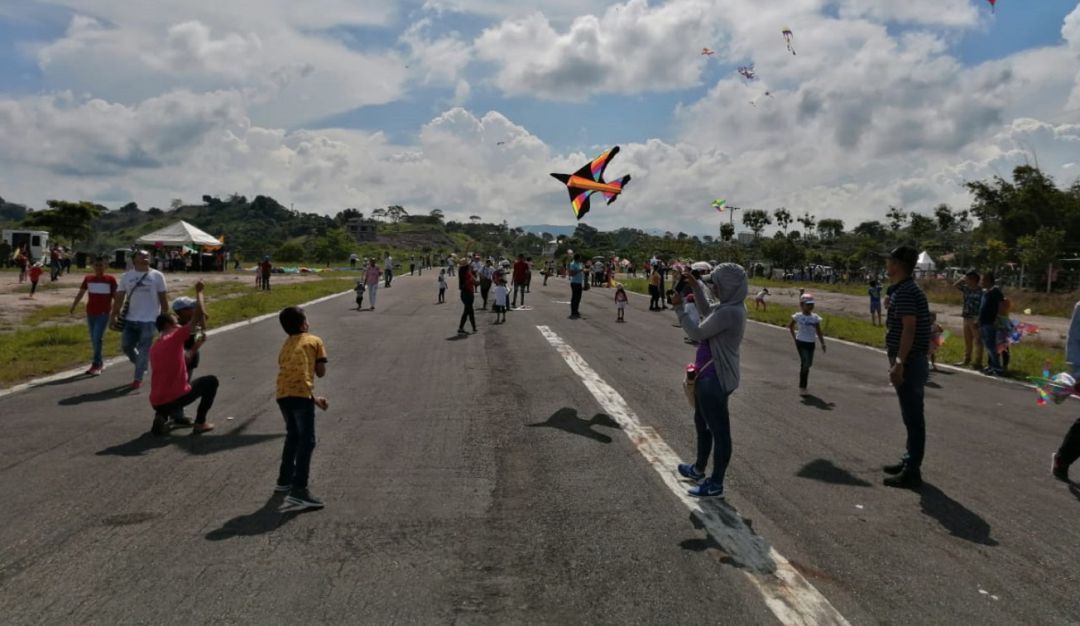 Festival de cometas Santa Rosa del Sur Bolívar: Festival de cometas se tomó el municipio de Santa Rosa del Sur, Bolívar