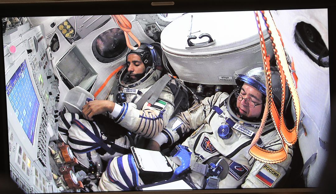 Traje espacial: Nuevo traje espacial ruso sin bragueta amenaza poner fin a una tradición