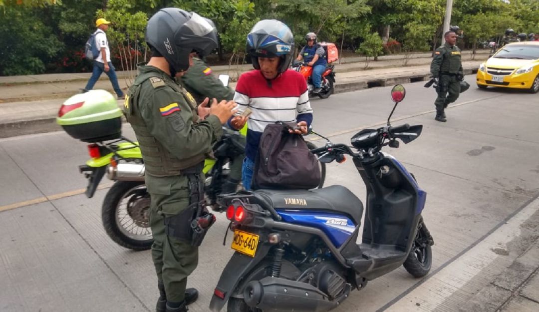 Policía en Cartagena: Policía en Cartagena aumenta operativos para verificar antecedentes