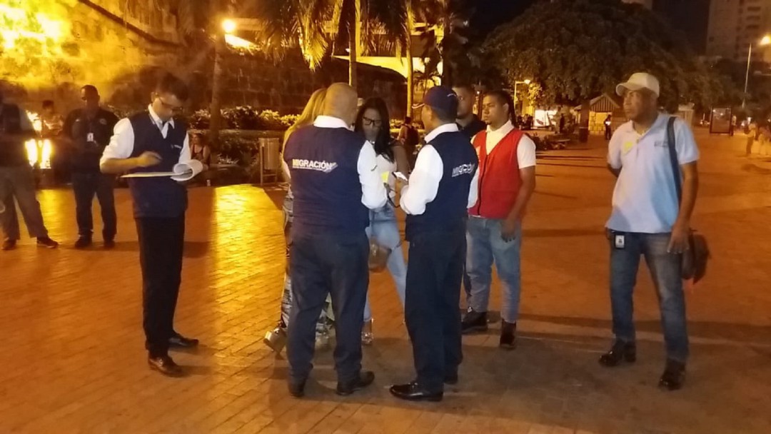 Realizan toma al centro histórico de Cartagena con caravanas de seguridad