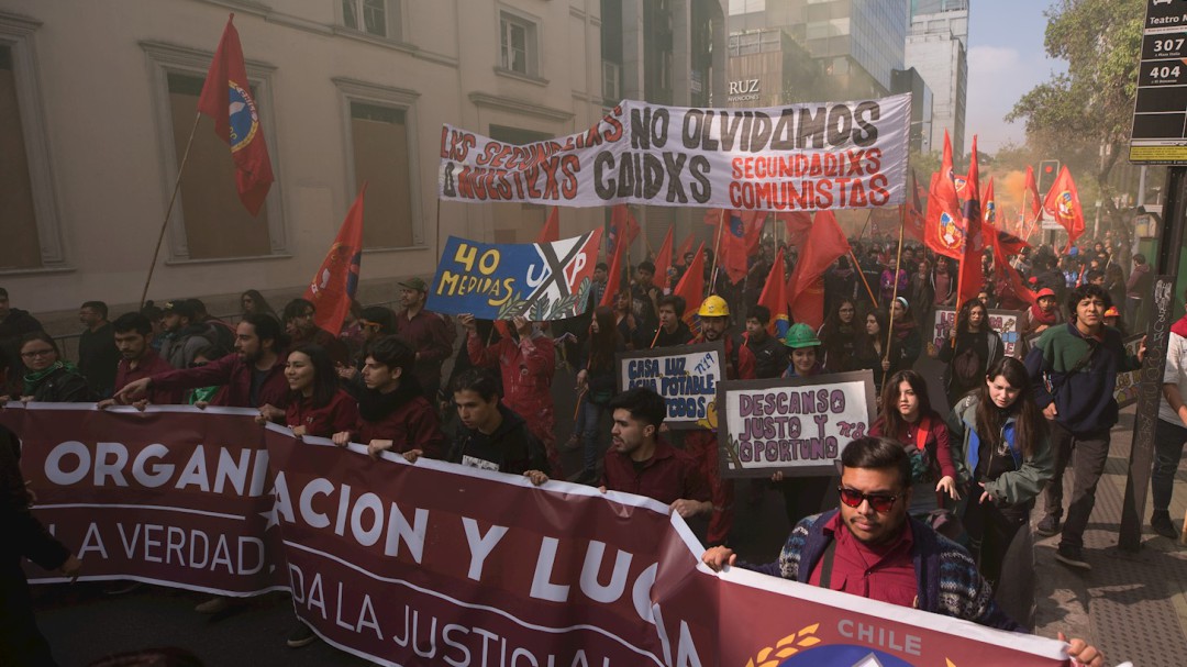 A los 46 años del golpe de Pinochet marchan en recuerdo de sus víctimas