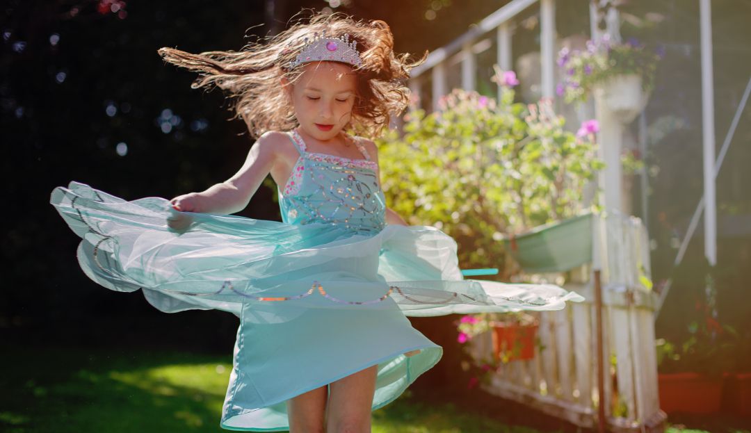 Costos de tener hijos: ¿Es más caro tener niñas que niños?