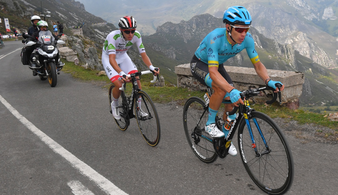 Pogacar Supermán López podio Vuelta a España: Pogacar: "López estaba muy fuerte, pero estaba preparado para sus ataques"