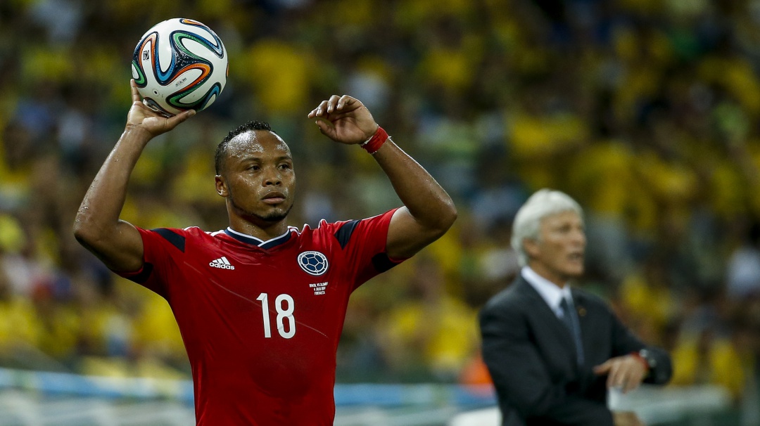 "Arias no debe soltar la titular como lateral de Colombia" Camilo Zúñiga