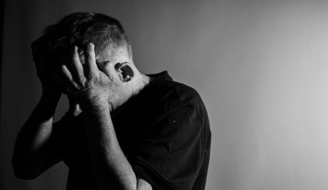 Salud mental en Medellín: Cada mes se registran más de 5 mil consultas sobre suicidio en Medellín