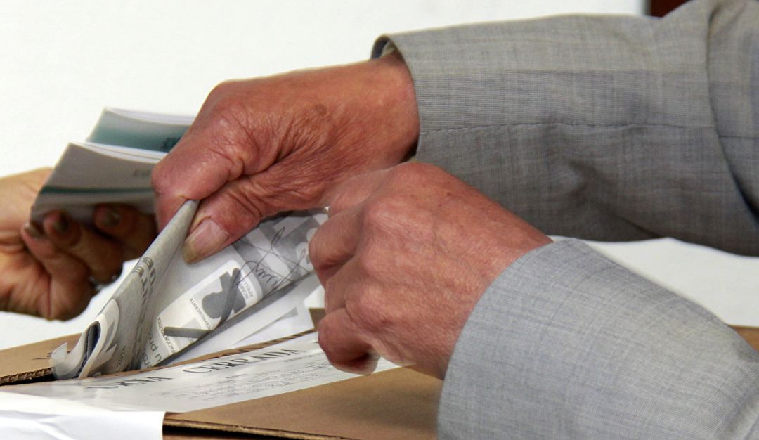 Lengua de señas obligatoria en pauta electoral: Canales de televisión a verificar que pauta electoral tenga lengua de señas