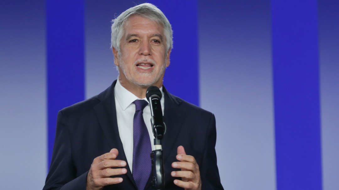 Enrique Peñalosa: "queremos tener el análisis más serio y menos politizado"