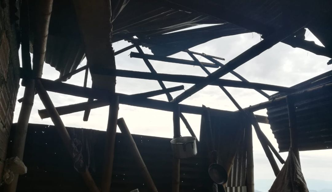 Viviendas afectadas por vendavales en Caldas