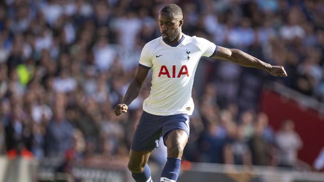 Dávinson Sánchez regresó al Tottenham con molestias