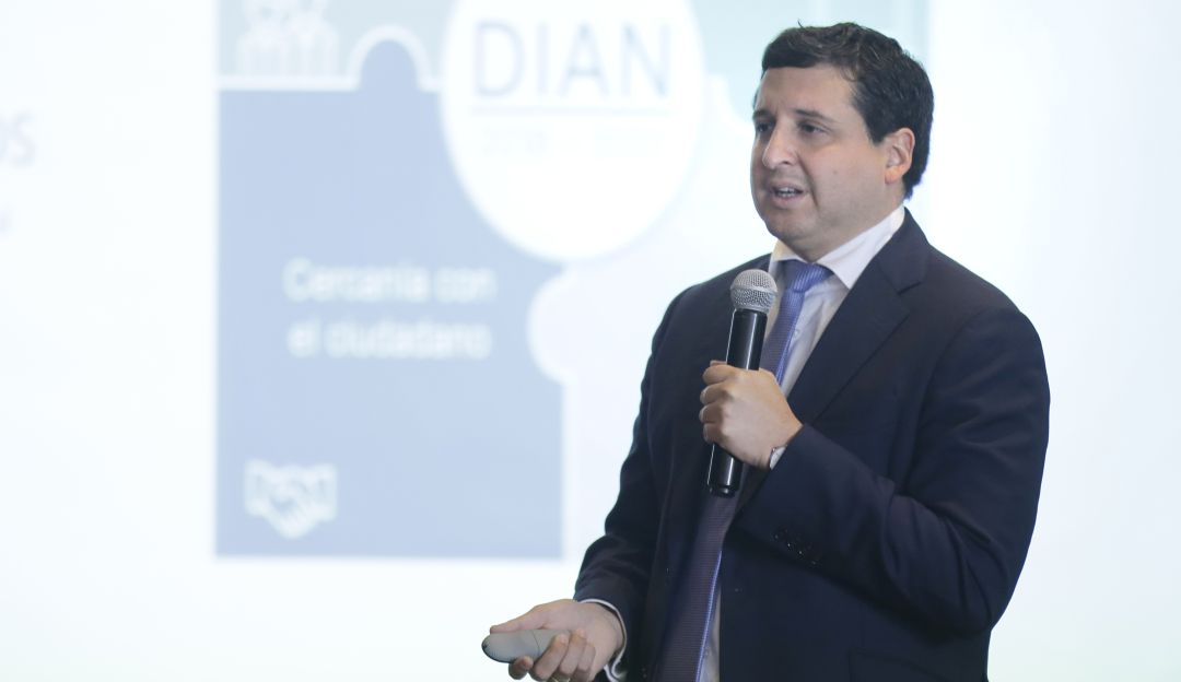 José Andrés Romero, director de la DIAN