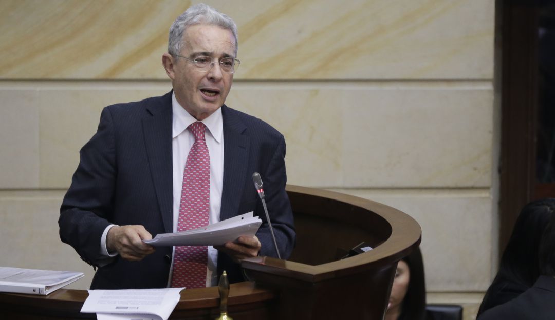 Propuesta hecha por Alvaro Uribe: Uribe lanza propuesta para eliminar varias entidades del Estado