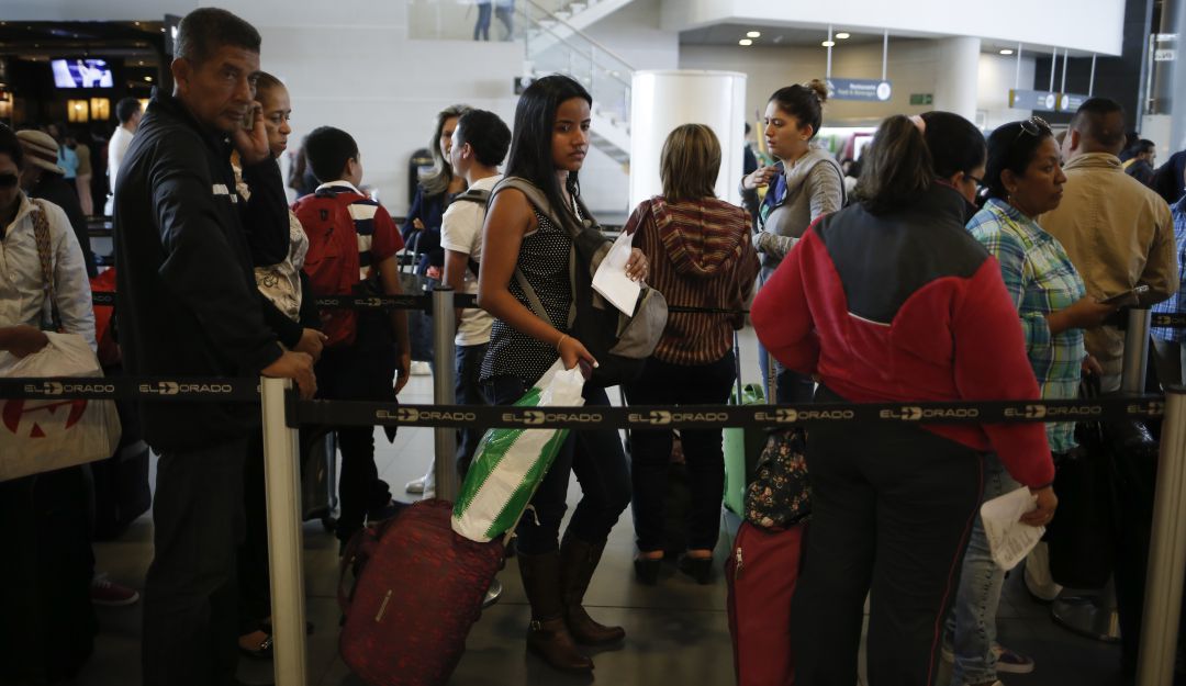 Más de 300 pasajeros están varados hace 2 días en El Dorado