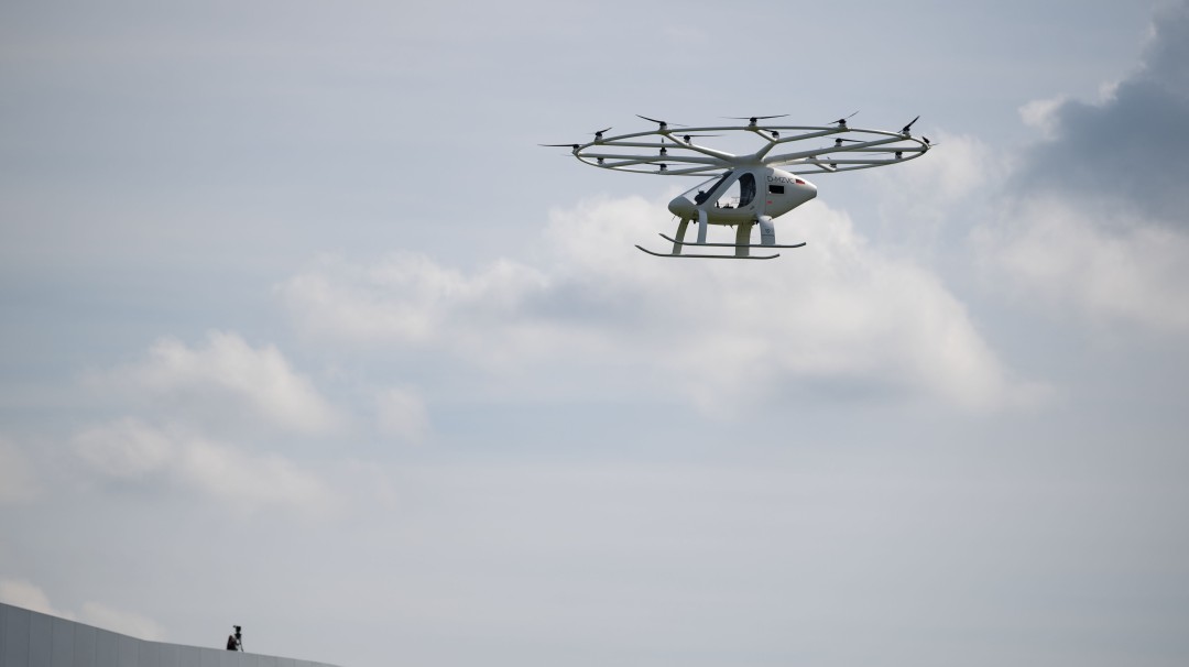 Ataque de drones de yemeníes contra instalaciones petroleras en Arabia