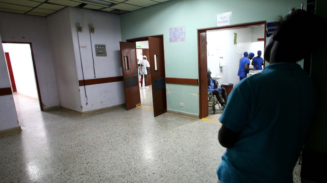 Por ley, hospitales deberían tener unidades oncológicas
