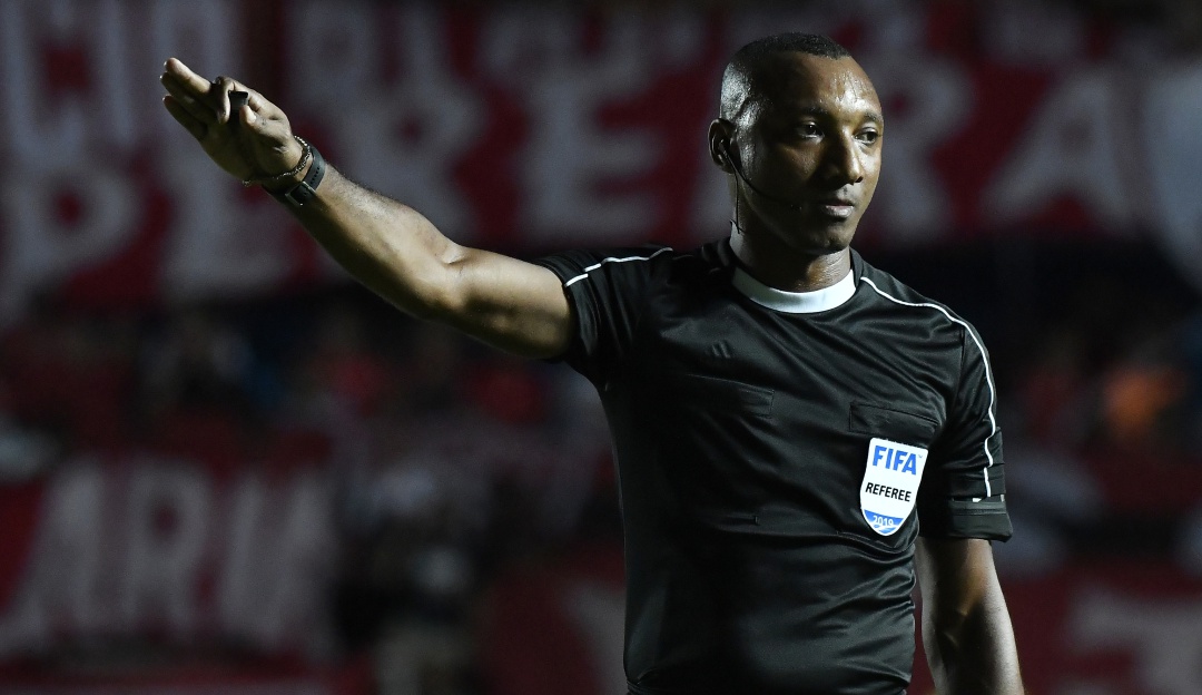 Gustavo Murillo no árbitro FIFA José Borda: ¿Por qué sacaron a Gustavo Murillo del panel de árbitros FIFA?