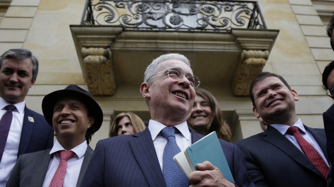 Se reduce la lista de testigos en proceso contra Uribe