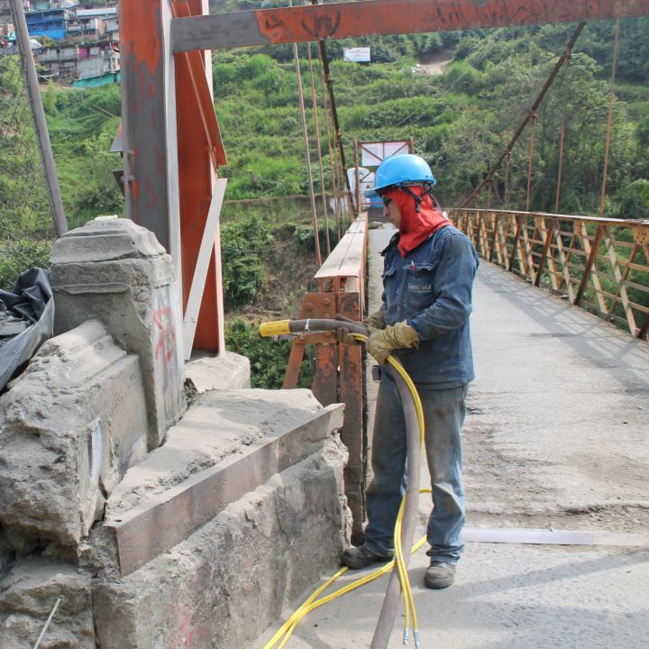 Cerrado el Puente Olivares de Manizales por avance en su reparación