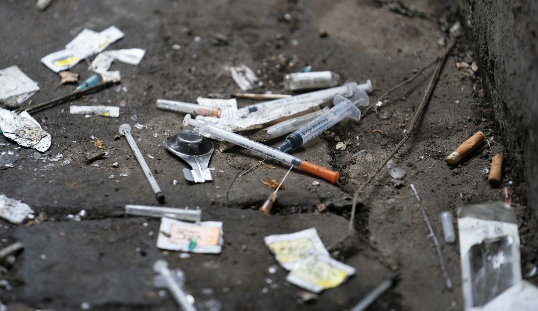 Consumo de droga en Colombia: Expertos : Prohibir porte y consumo de droga no es la solución