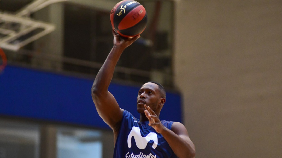 Juan D. Tello: "Mi meta es cambiar vidas a través del baloncesto"
