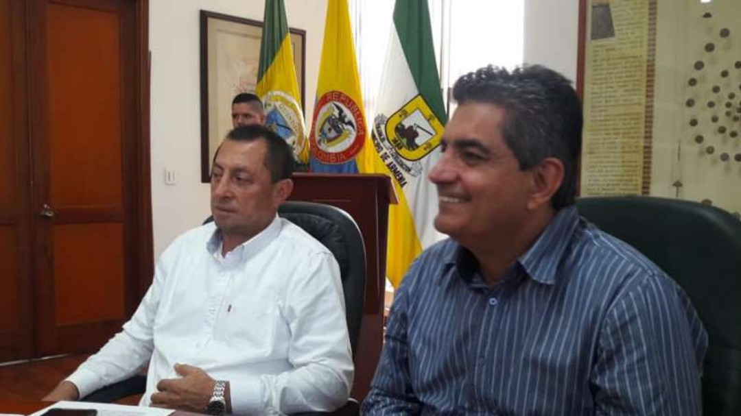 Ordenan 3 días de arresto contra gobernador Quindío y alcalde de Armenia