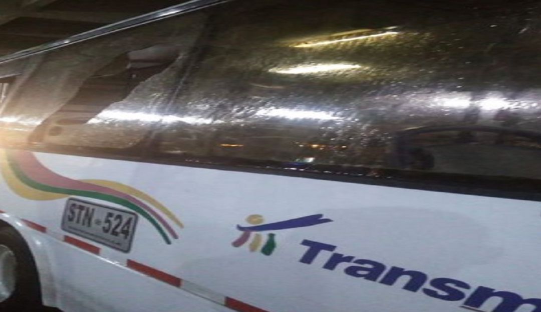 Imagen bus vandalizado