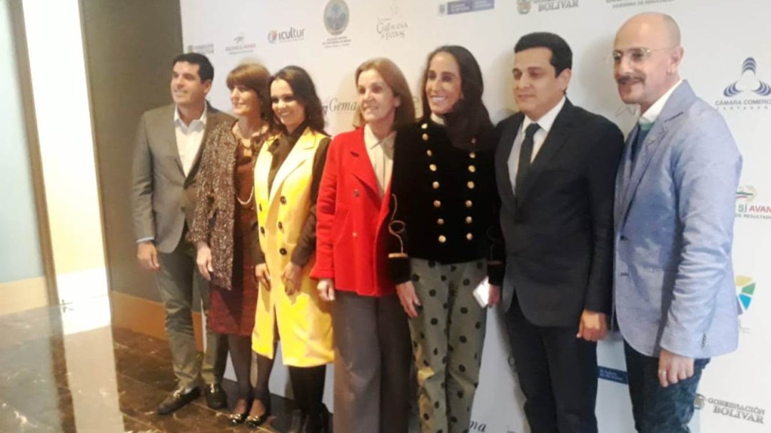 Cámara de Comercio de Cartagena firma alianza con Ixel Moda