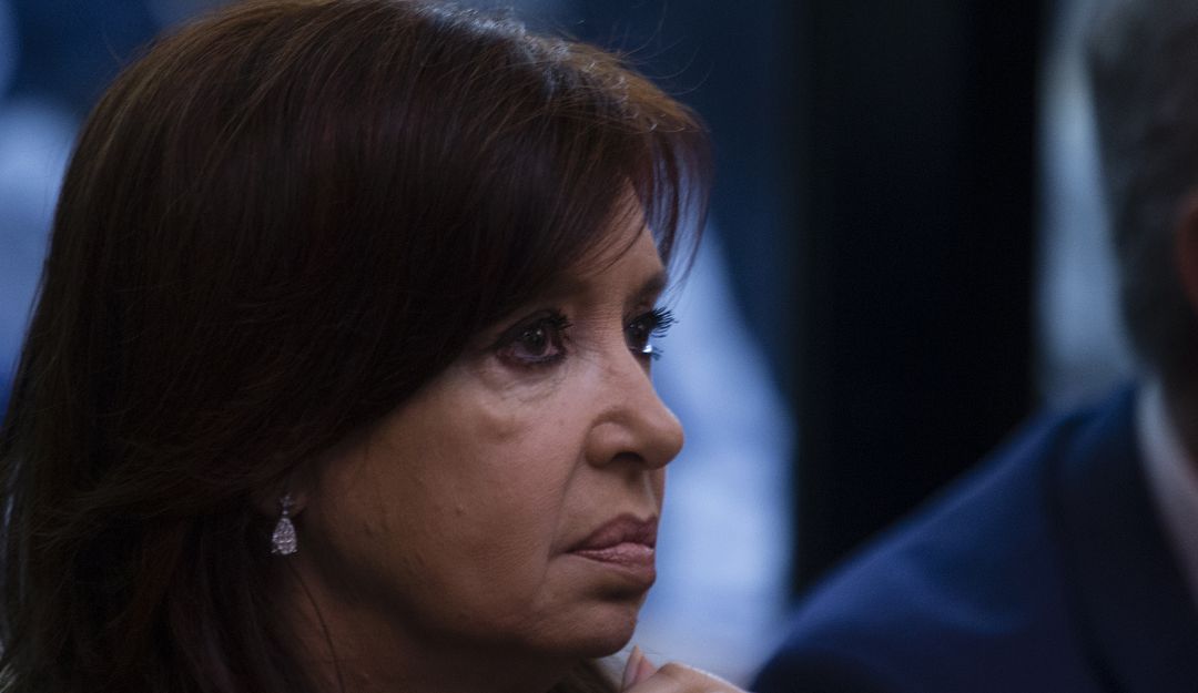 A juicio Cristina Fernández de Kirchner: Envían a juicio a Cristina Fernández de Kirchner por millonarios sobornos