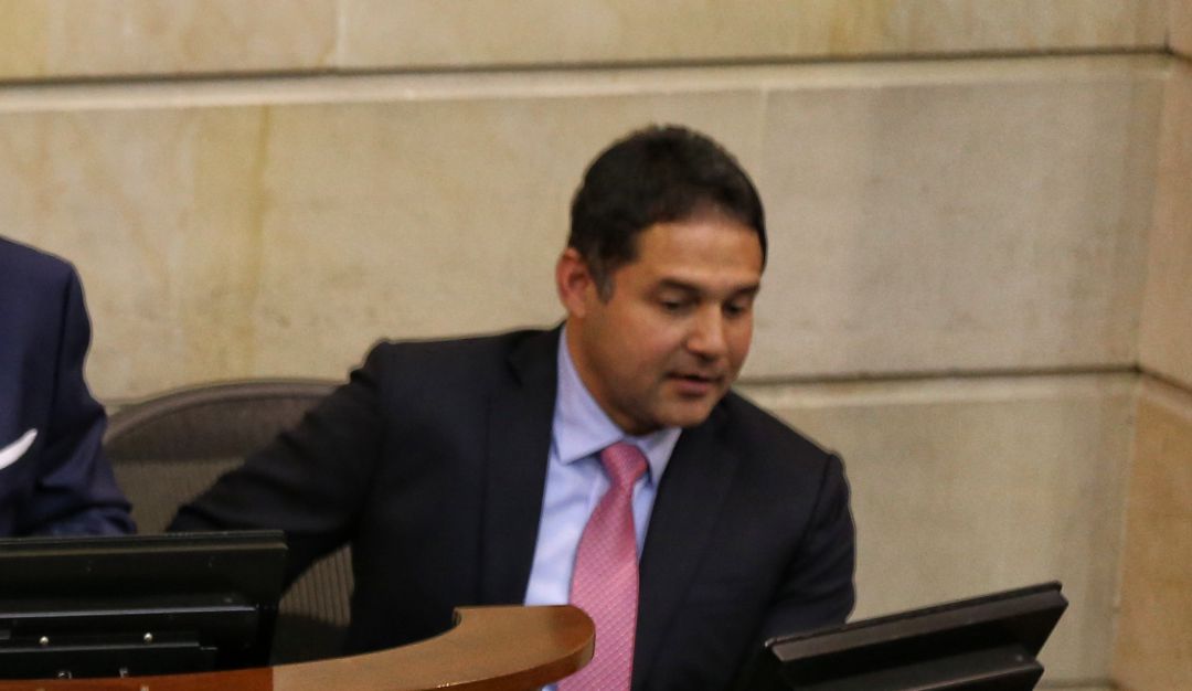 Cadena perpetua a violadores: Uribismo pide celeridad en trámite de la cadena perpetua