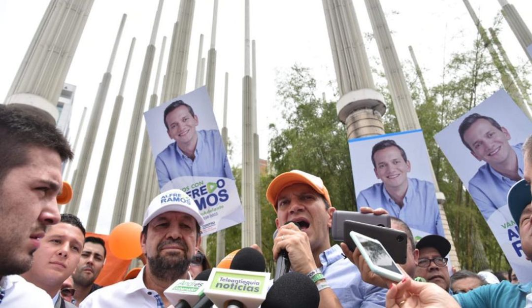 Jesús Aníbal Echeverri dejó la U y se unió a campaña de Alfredo Ramos