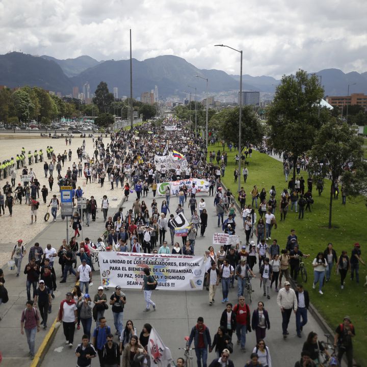 Líderes universitarios anuncian nuevas movilizaciones