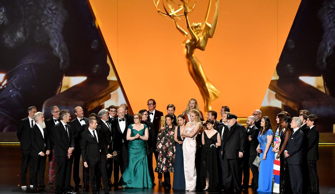 Kit Harrington Sophie Turner Game Of Thrones: El cálido abrazo que emocionó a los fanáticos de Game Of Thrones