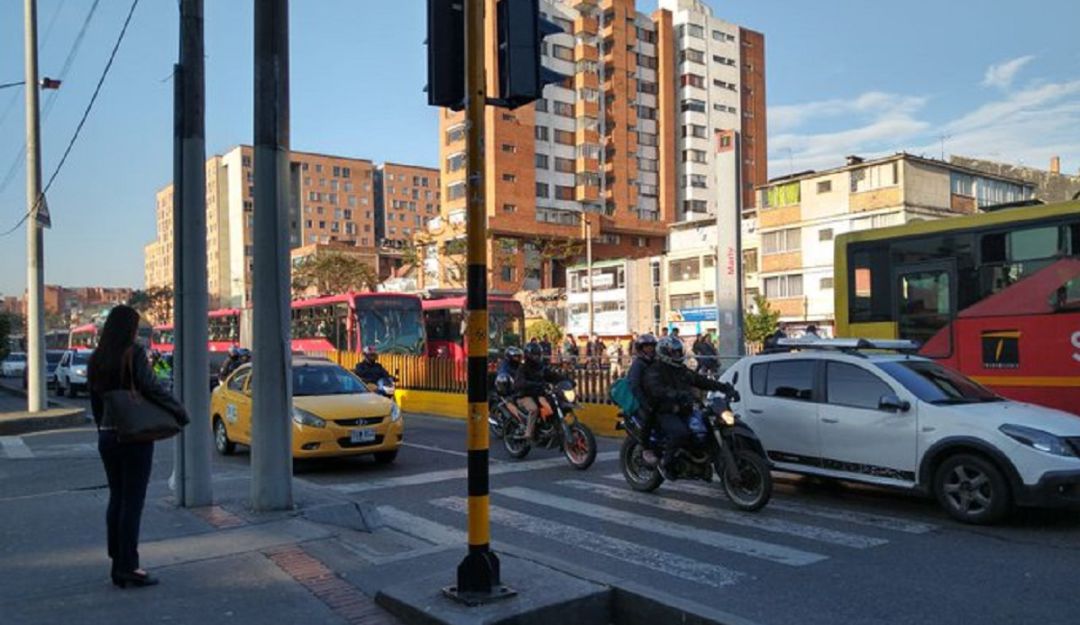 Pico y placa: Grupo de taxistas en Bogotá se une al paro de transportadores