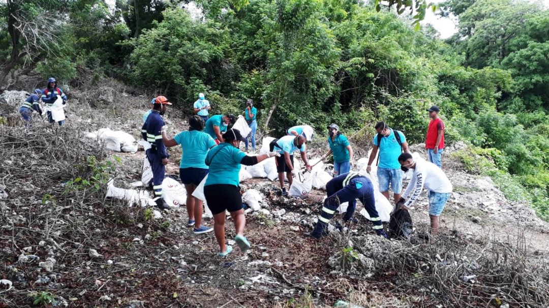 Recogen 15 toneladas de basura en jornada de aseo en Playa Blanca