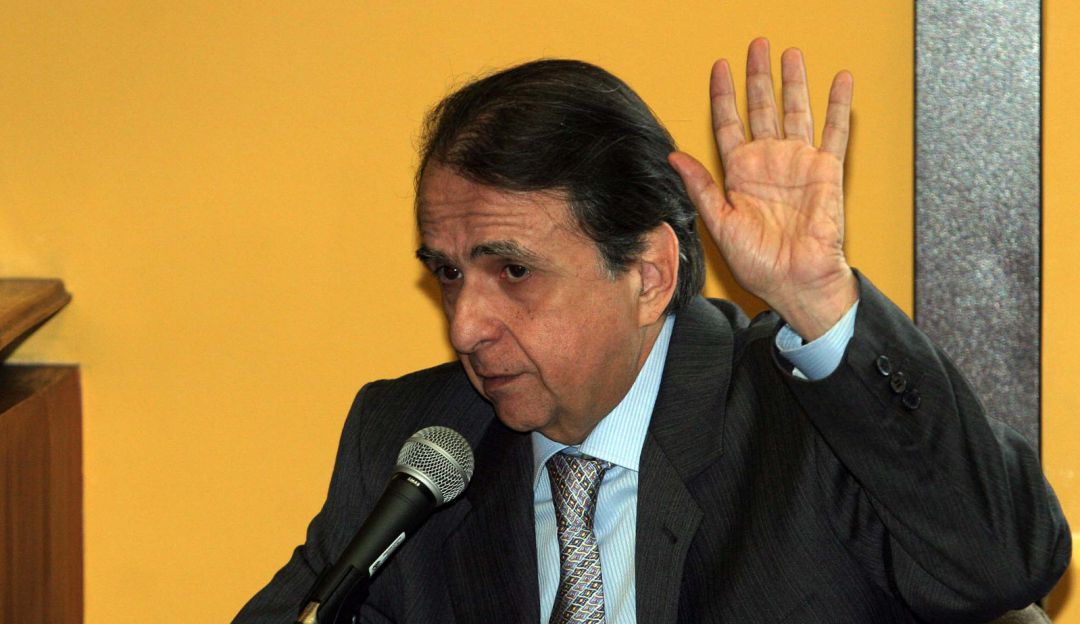 Alberto Santofimio permiso: Inpec: Permiso de Alberto Santofimio está en la ley