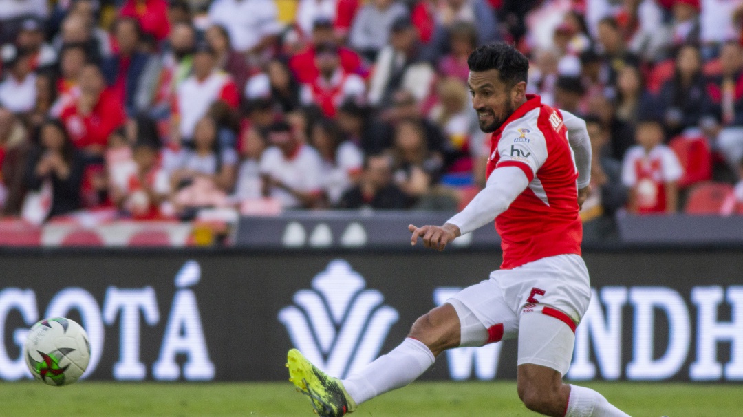 "En Santa Fe hay jugadores que cuando yo jugaba no habían nacido" A. Pérez
