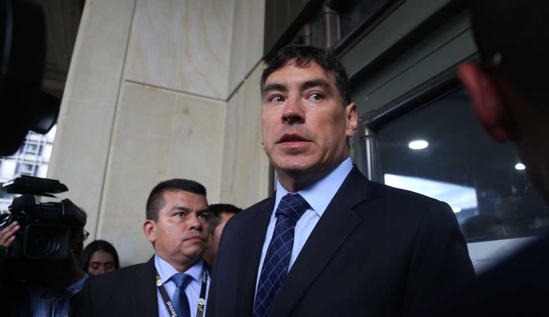 Proyectos Ley Uribismo: Uribismo quiere tumbar decisiones de la Corte vía referendo