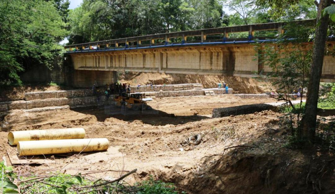 Alcantarillado de El Carmen de Bolívar: Alcantarillado de El Carmen de Bolívar no se culminará en la fecha prevista