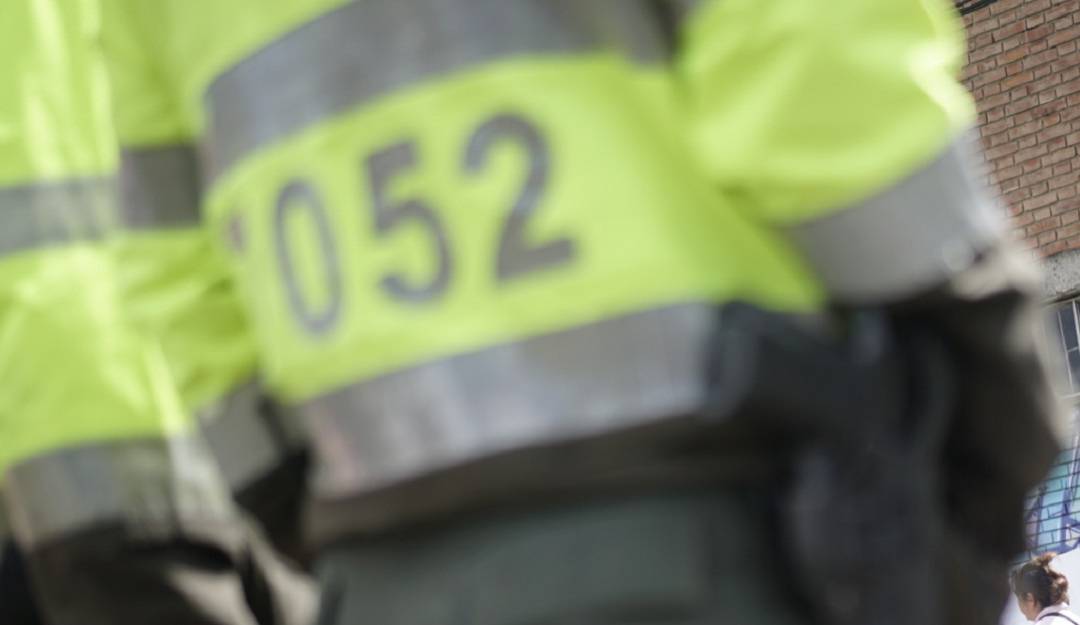 Robo de hinchas en Bogotá: Denuncian policías bachilleres por supuestamente robar hinchas en El Campín