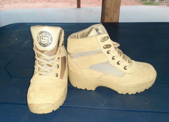 Proyectos guerrilleros reinsertados Estados Unidos Howard Buffet: El exguerrillero que hizo las botas que lució Howard Buffet en Nueva York Proyectos guerrilleros reinsertados Estados Unidos Howard Buffet: El exguerrillero que hizo las botas que lució Howard Buffet en Nueva York