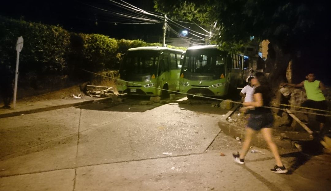 Protesta: Comunidad de Alto Melendez no aguantó más y protestó por falta de agua