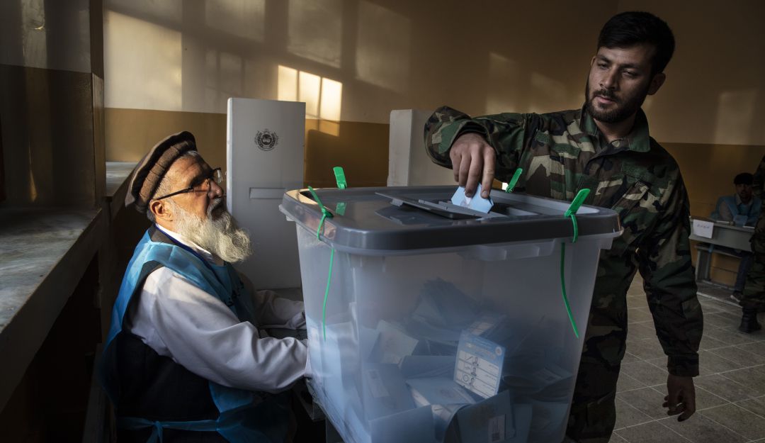 Afganistán elecciones: Al menos dos muertos y 40 heridos en las elecciones, según Gobierno afgano