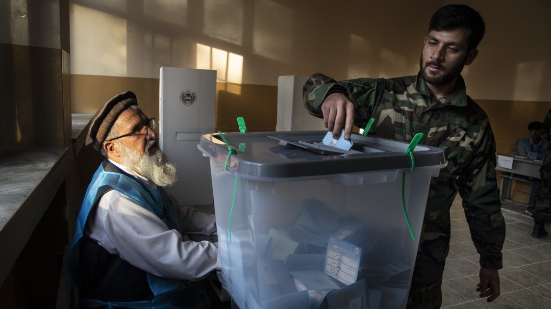 Al menos dos muertos y 40 heridos en las elecciones, según Gobierno afgano
