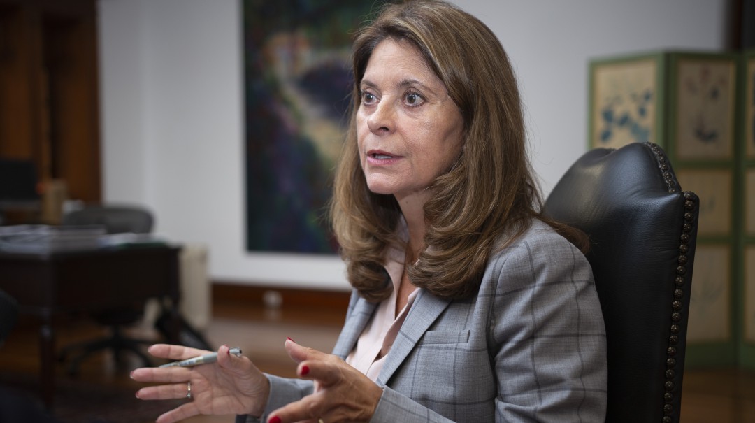 Vicepresidenta dice que insultos de Maduro son contra el pueblo colombiano