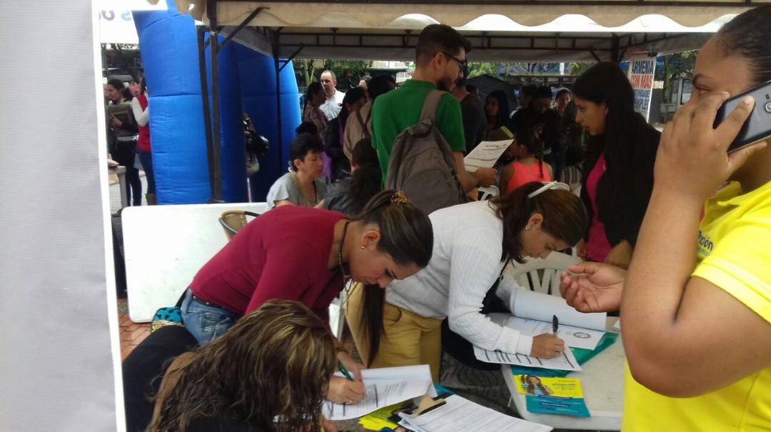 En Armenia bajó el desempleo, académicos reclaman políticas públicas